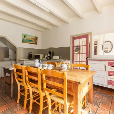Casa de Férias Miremont, 7 Pieces, 13 Personnes - Fr-1-630-202